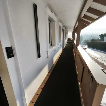 Danube Rooms Abteistrasse - Self Checkin - Kostenlos Parken Direkt An Der Unterkunft - Ideal Fuer Geschaeftsreisende Und Staedtetrips Lägenhet Passau